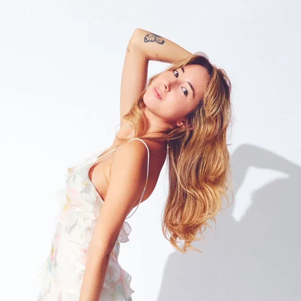 Chloe🩷The Modern Dream Girl™