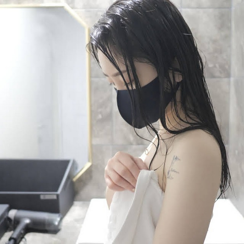 러블리 사나 알리