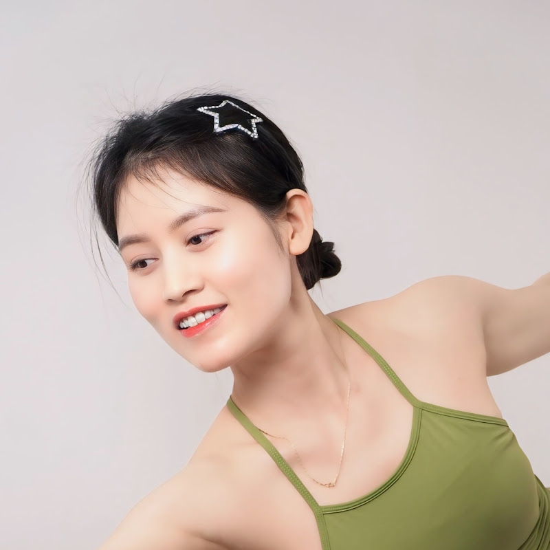 Hà Lee Yoga