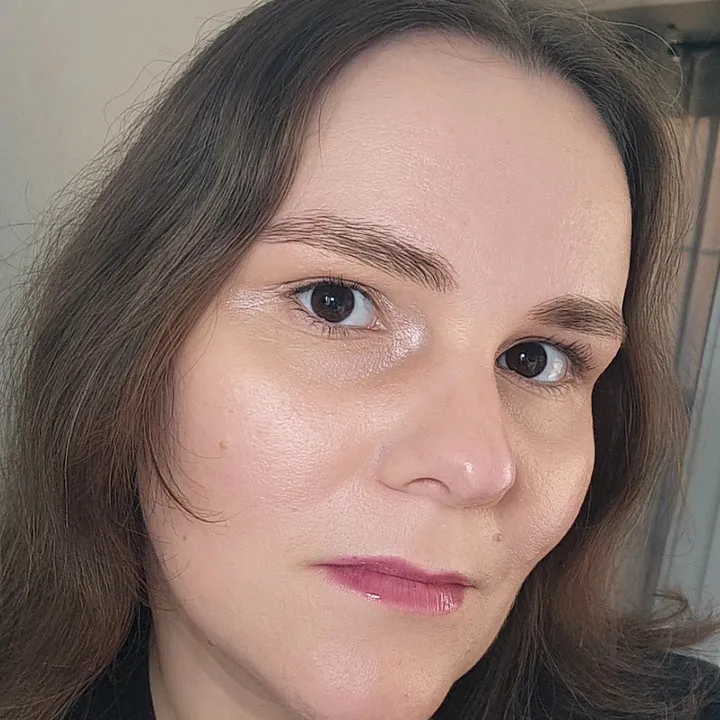 skinlovewithana