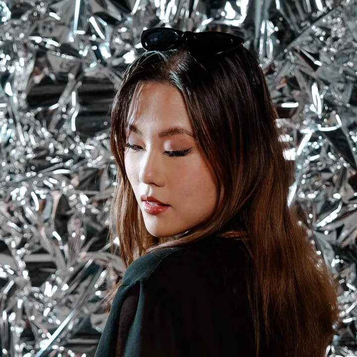 Yulia Song