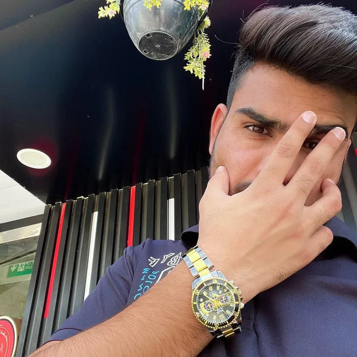✨Adeel👑 Abbasi 🍻