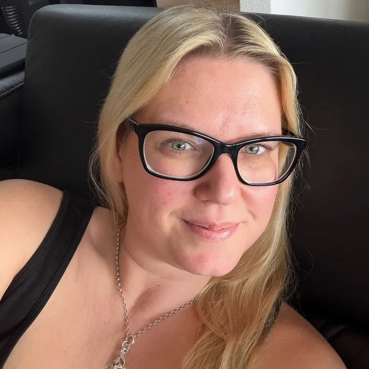 Tech_Sweety I Svetlana