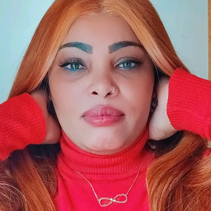 👑𝐐𝐔𝐄𝐄𝐍 𝐄𝐔𝐆𝐄𝐍𝐈𝐀👑