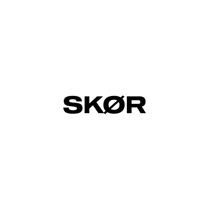 SKØR