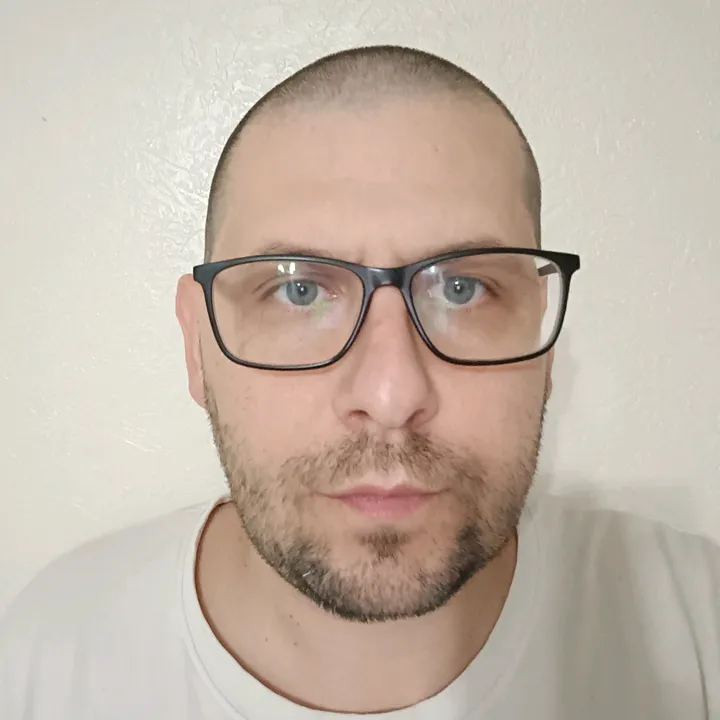 Dr. Tok