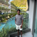 Inayat | lifestyle •content creator