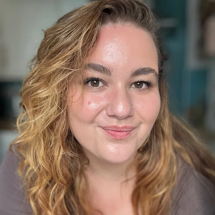 Roosa | UK UGC Creator