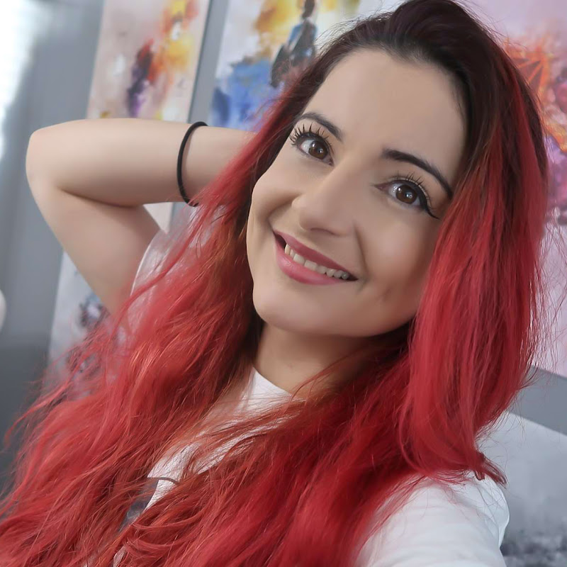 AnnieFuchsia
