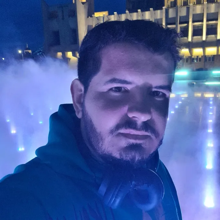 𝕮𝖗𝖎𝖘𝖙𝖎𝖆𝖓