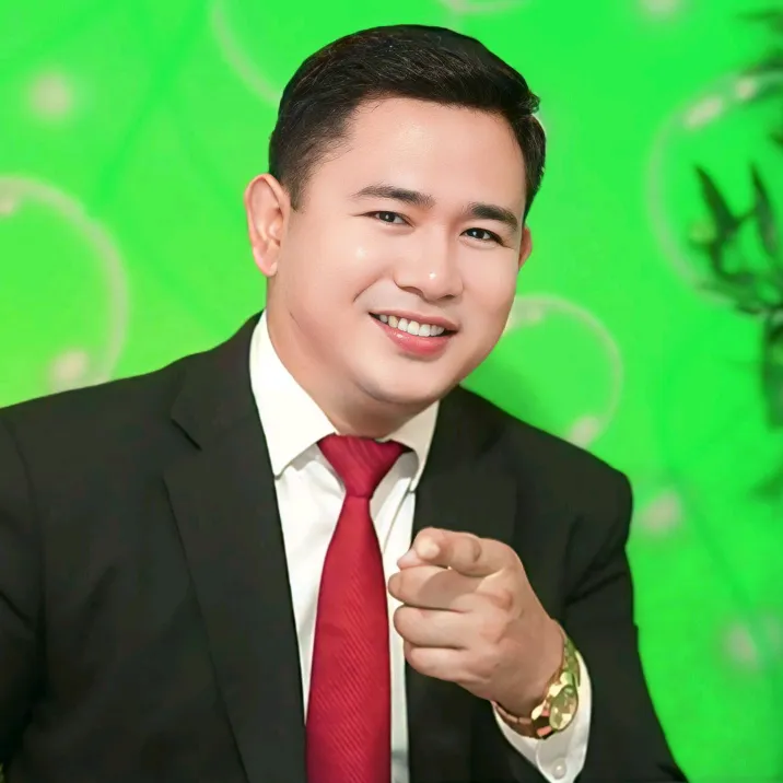 Pastor Dee (GMM)