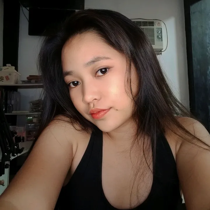 Alexis Marie in Dubai