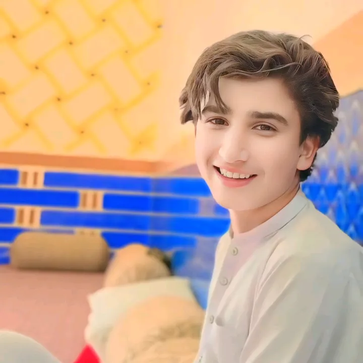 👑¶PRINCE TALHA•👑