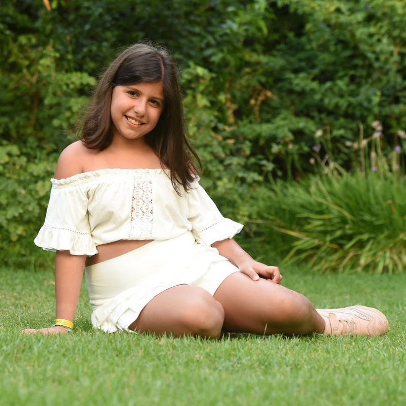 Mahtisa Nik | A world of joy and play