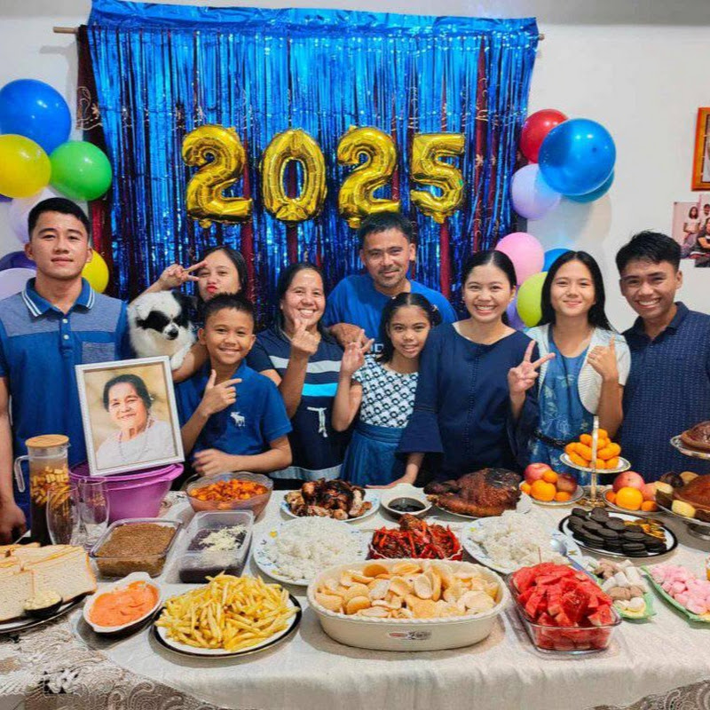 THE INOJALES FAMILY TRIVE 