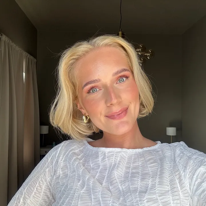MADELÉN HOLTH