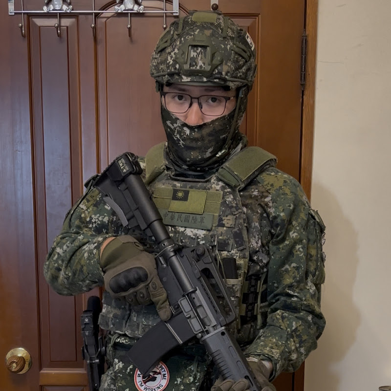 尼古拉斯卡娜赫拉迪卡皮歐蠢之助