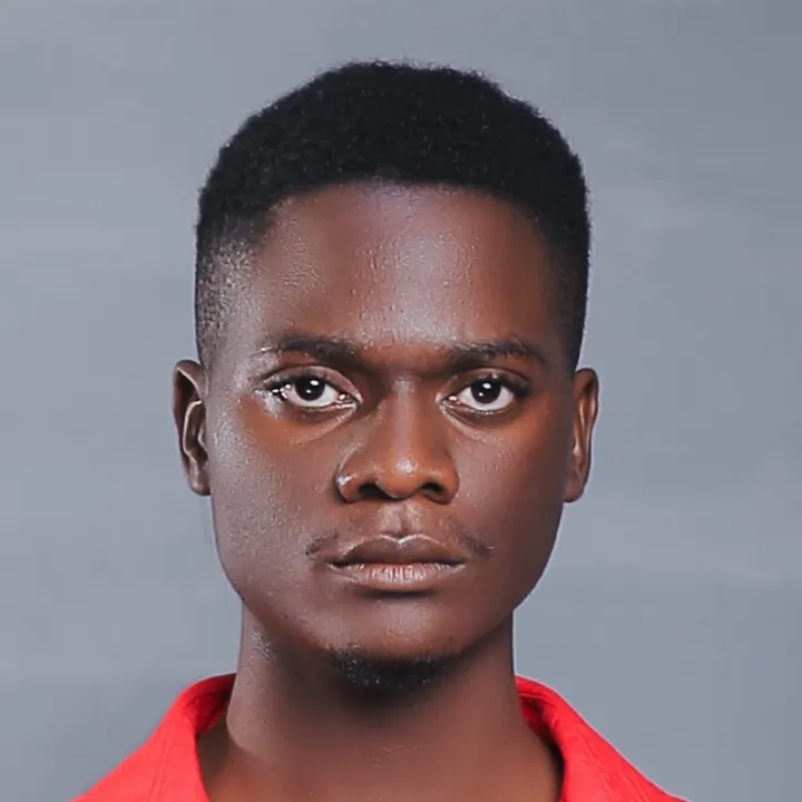 D A V O 🇺🇬