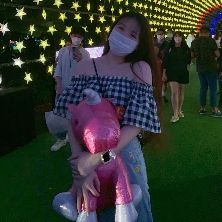 *•.¸♡ ᴠᴀʟᴇʀɪᴇ 발레리 ♡¸.•*