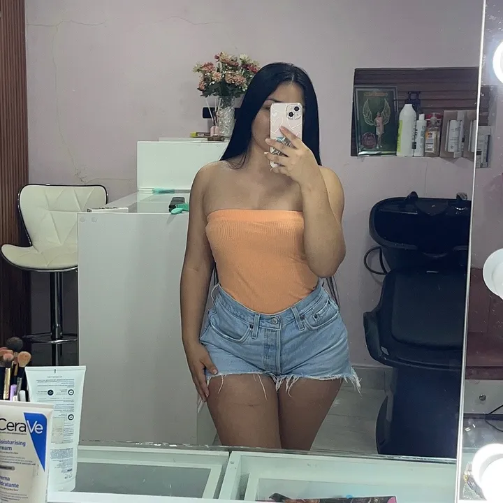 Indira Valencia735