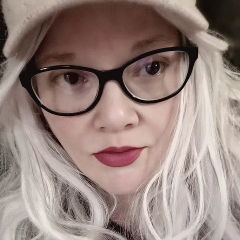 🩵Mel (The Inspired Introvert)🩵