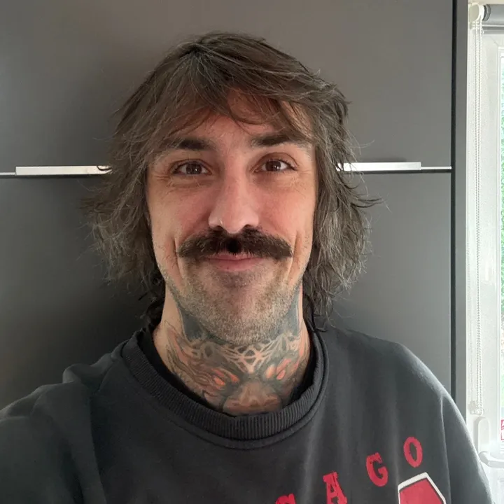 Quentin Dabe humour
