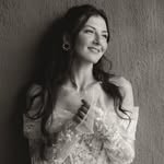 Evgeniya Henne | Photographer | Travel Curator