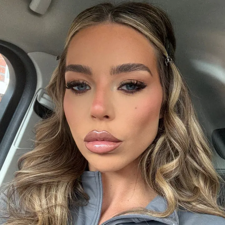 G 🦋🪩💫