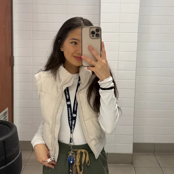 Alicia Tang | 🦷 🏠