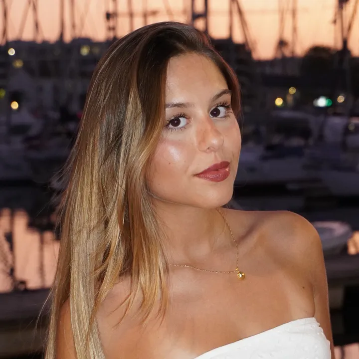 Nicole Martinz
