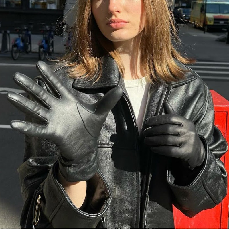 Women in Gloves