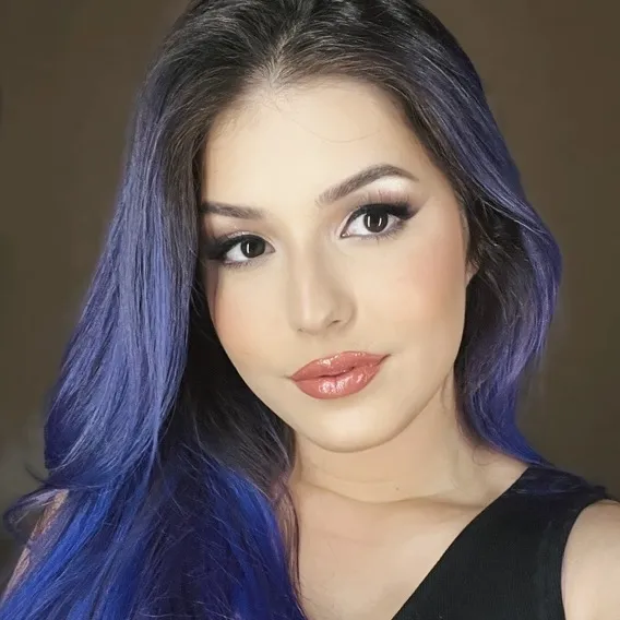 Letícia Costa