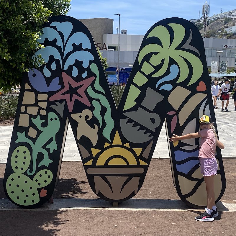 Play with Abigail and Madison