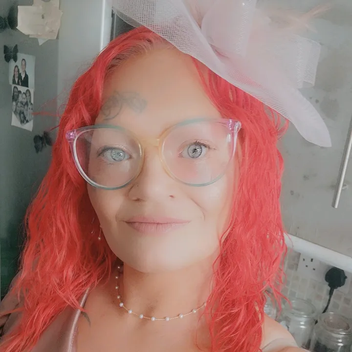 Toniann Devlin🇬🇧