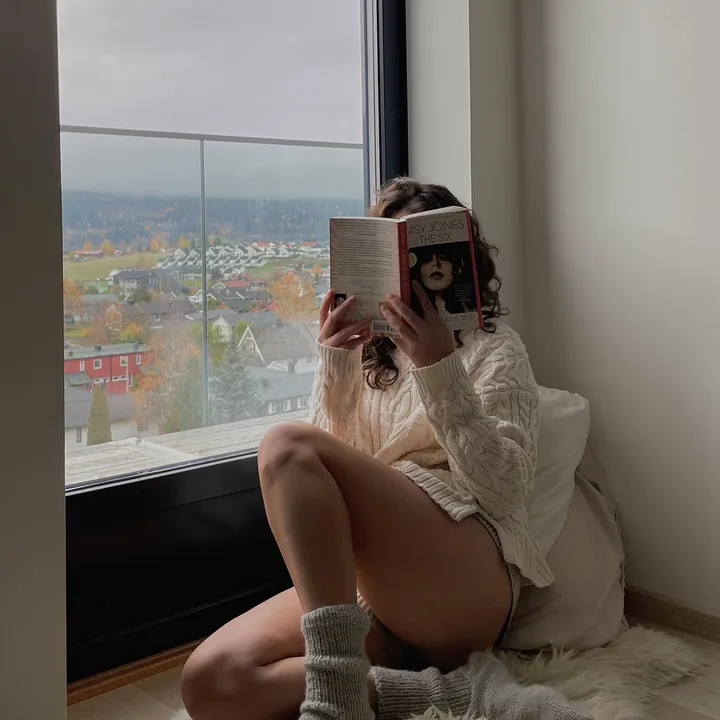 Megs Reads