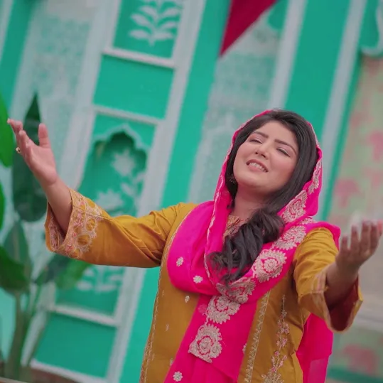 Worshiper Sonika Anwar