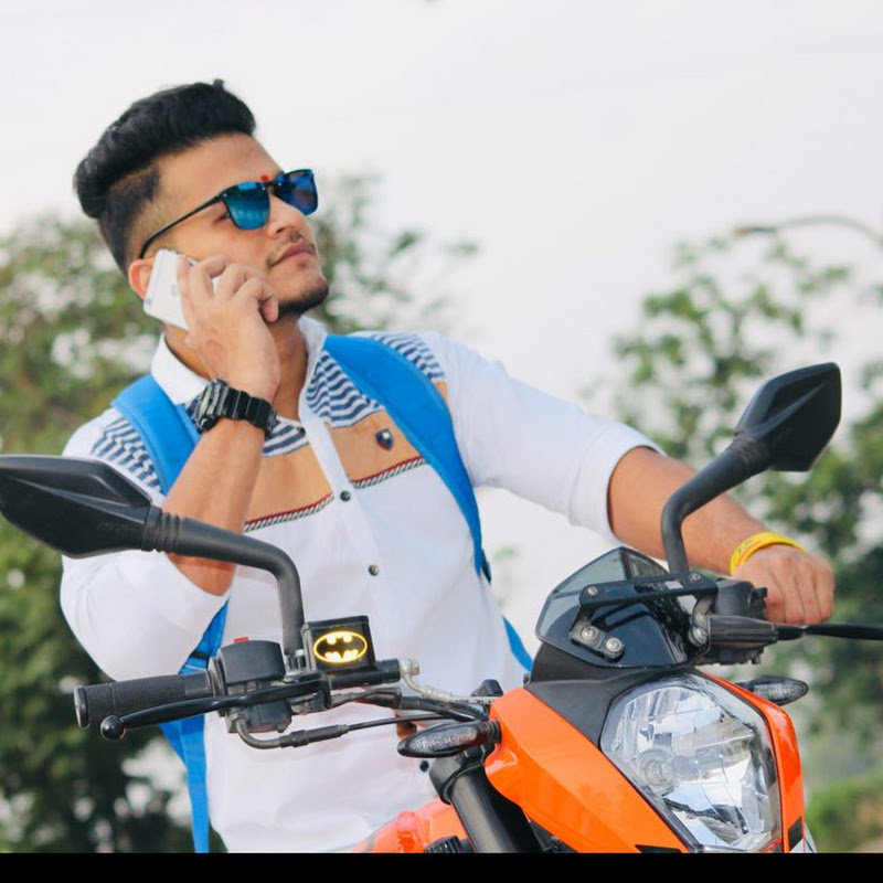 AmmYBiker MOTO Review