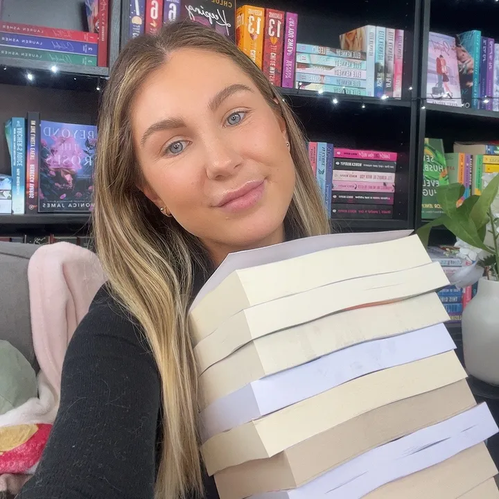 Mollie Reads 📚