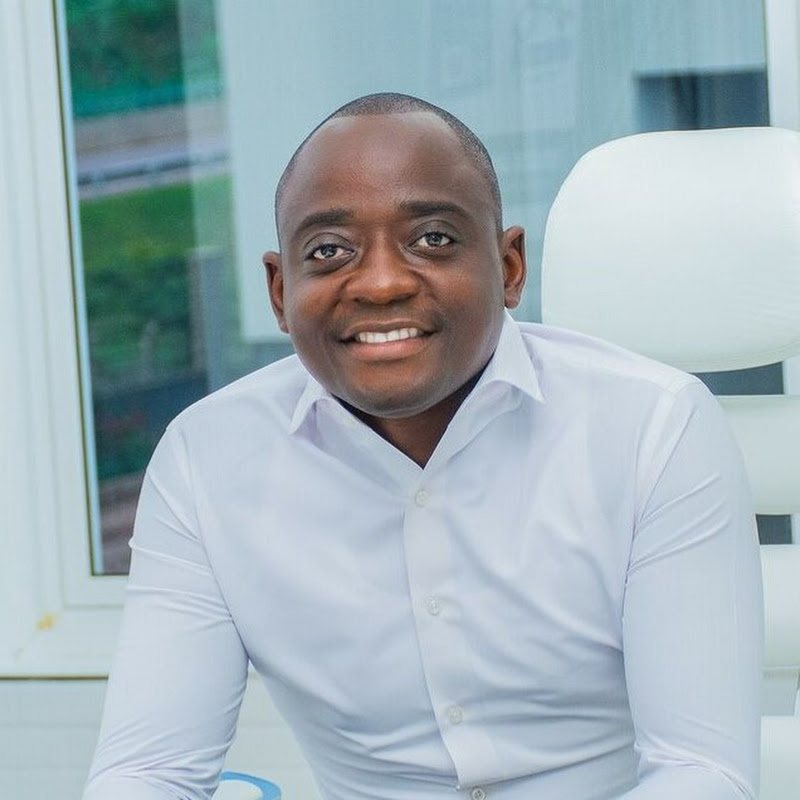Dr. Hamis Kiggundu