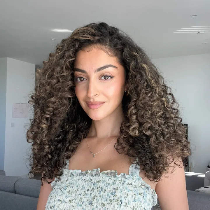janet_amrani