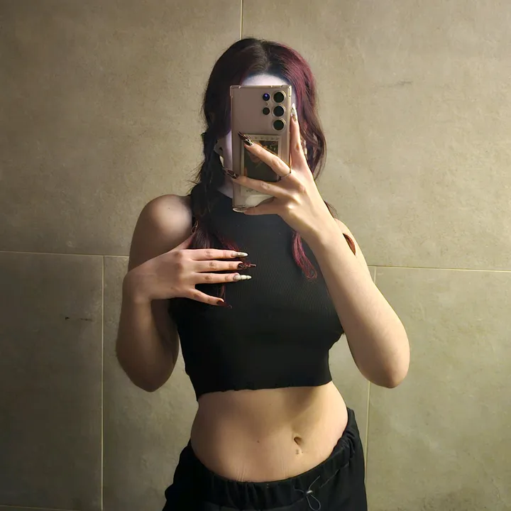 Oana 🍒🤍