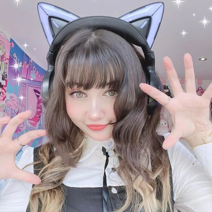 junna ฅ^•ﻌ•^ฅ