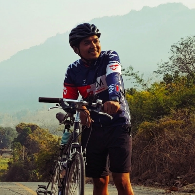 Ko C ( Let's tour with bike) 