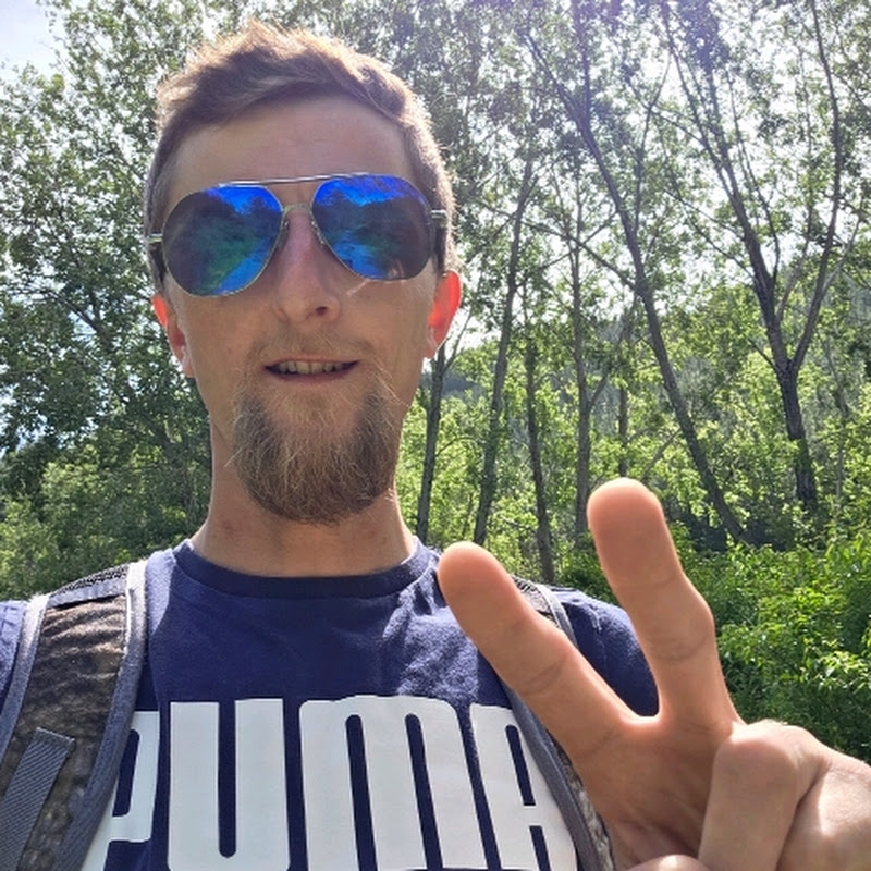 Ash the Builder, Van life Chronicles. 