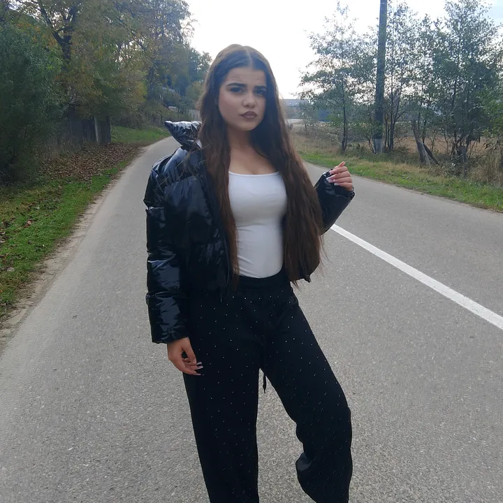 Ștefania🐦‍⬛