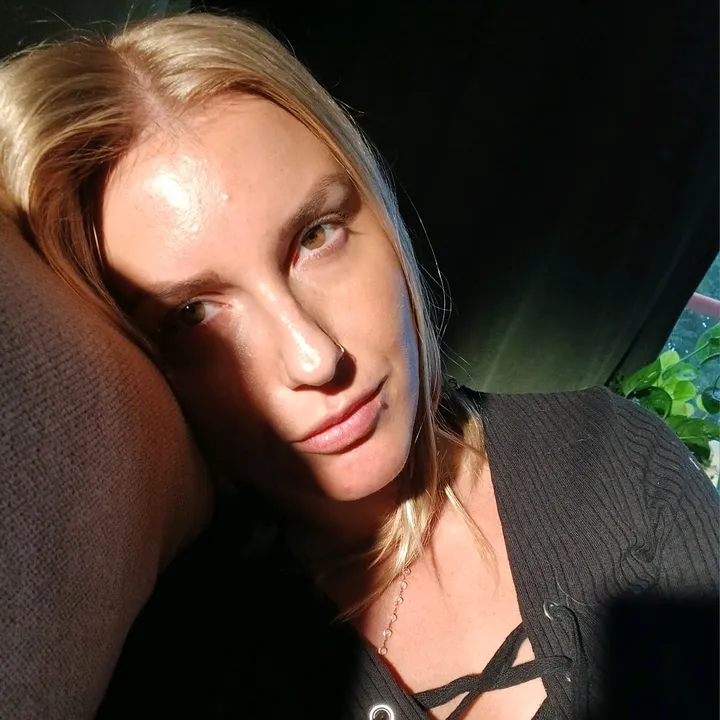 sofia 🇬🇷🇫🇮