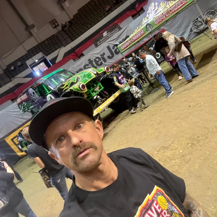 AdamAndersonGraveDigger