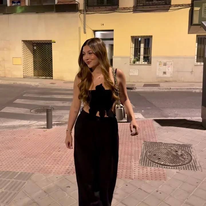 Laura Tobón V