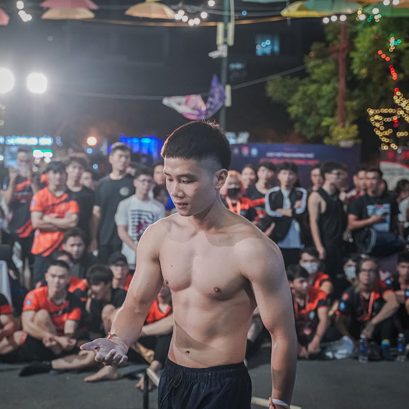 Hoàng Chân Teo 🦵