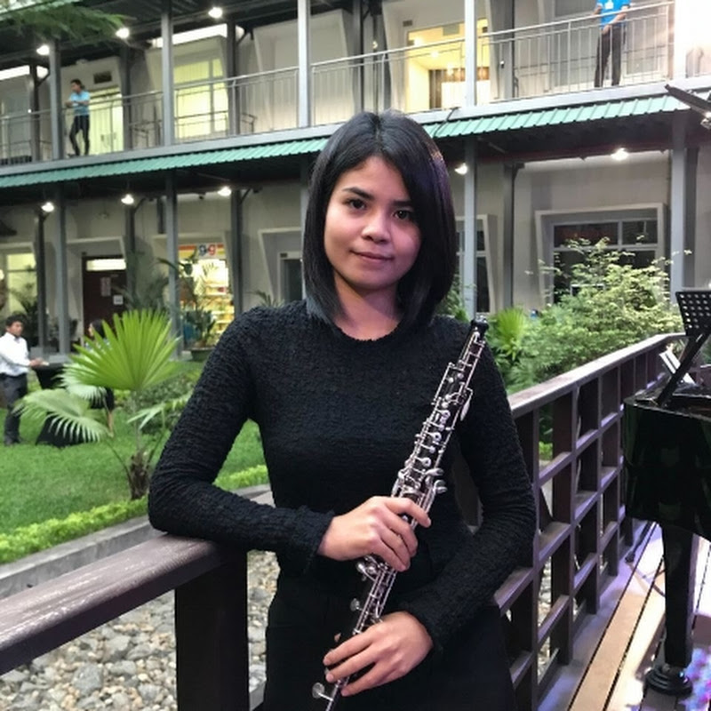 Oboist K - Arts & Life